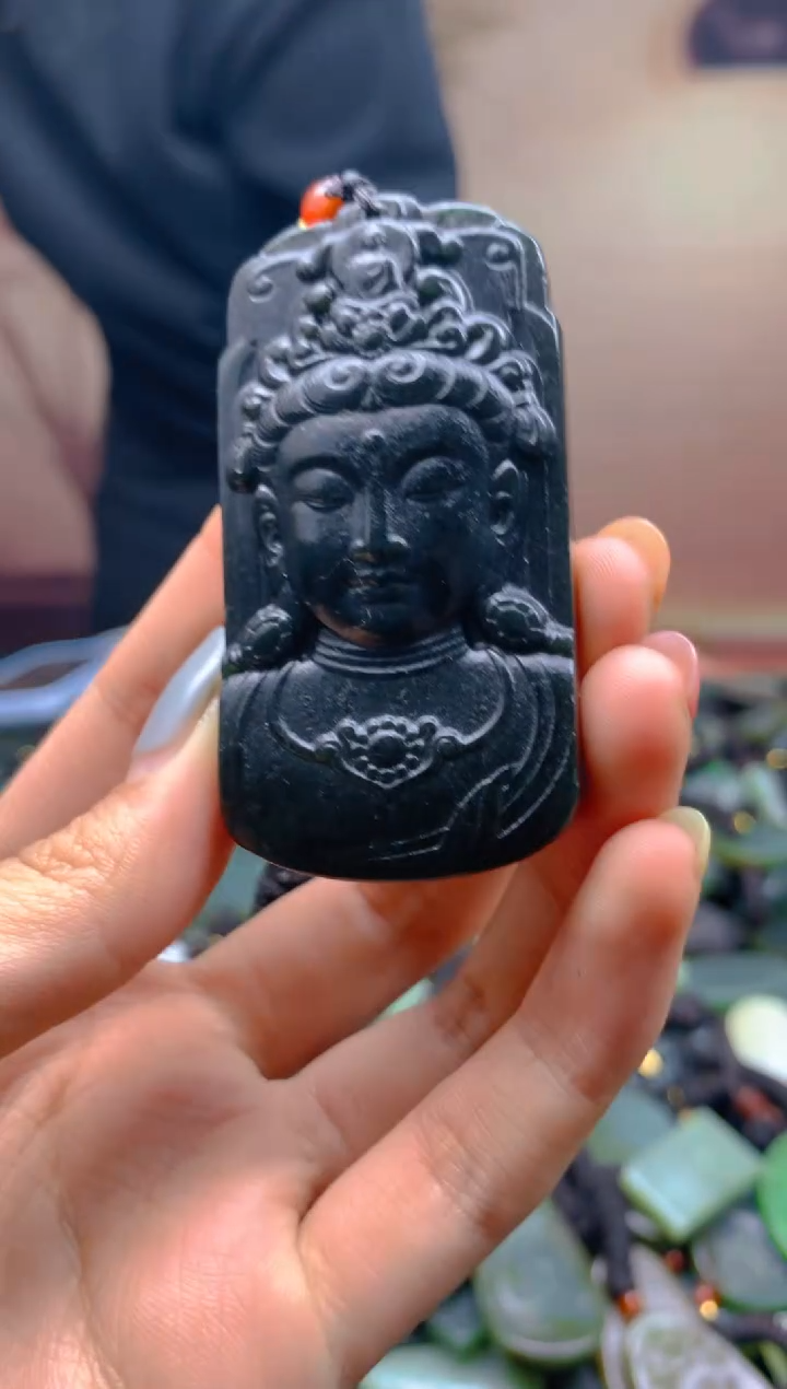 颈饰未镶嵌和田玉1