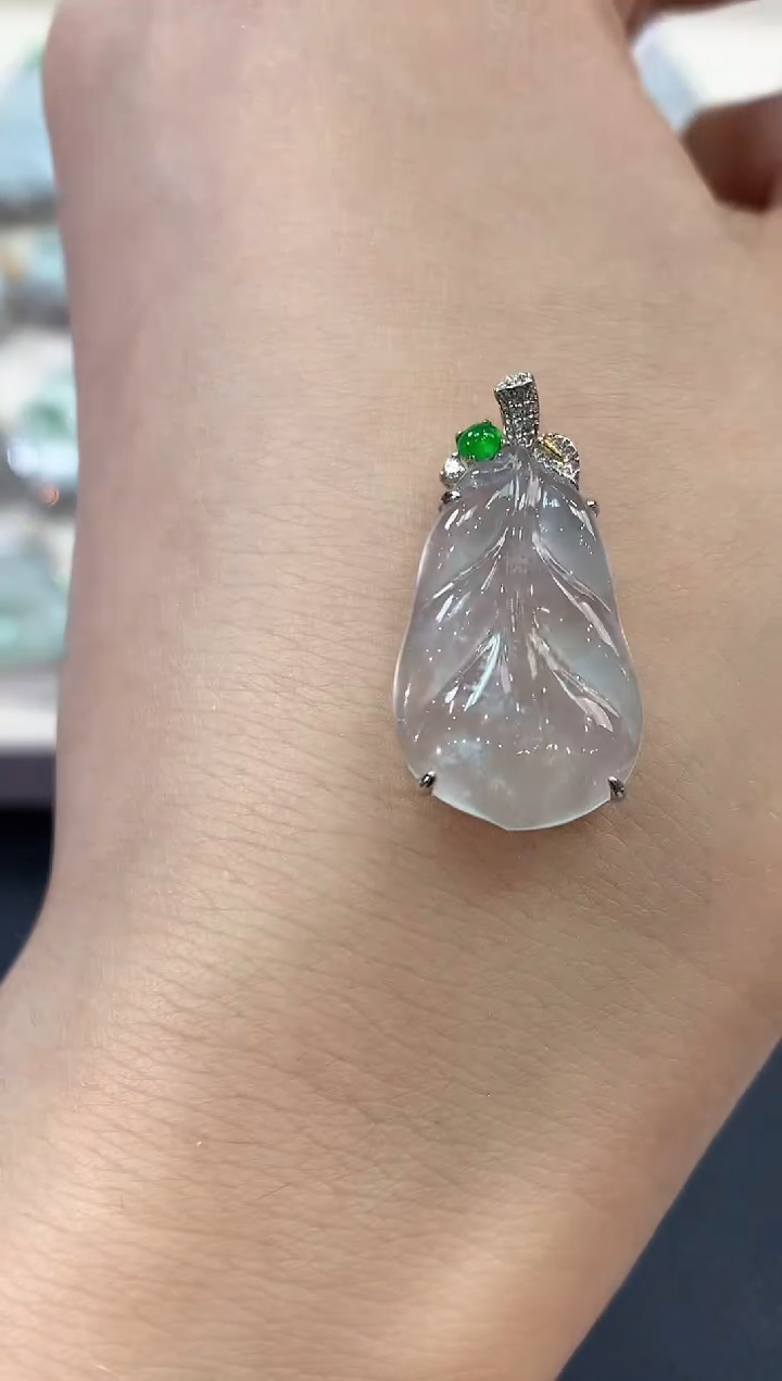 【闪购商品】翡翠吊坠(不含链)18K金镶嵌B49