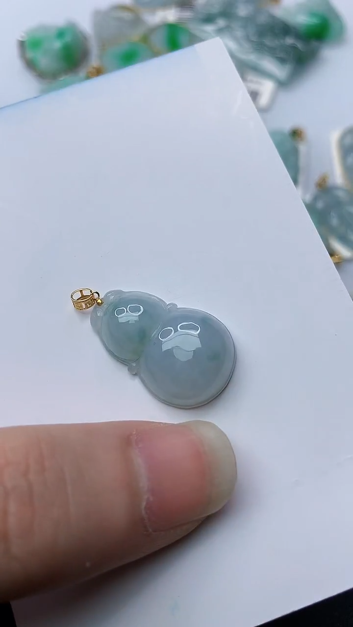 【闪购商品】翡翠颈饰18K金镶嵌67.........