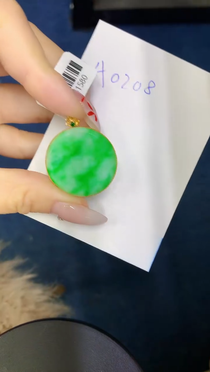 【闪购商品】翡翠颈饰18K金镶嵌0000000000