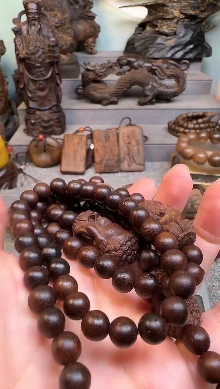 【闪购商品】木三不佛富生红土0.8带雕刻