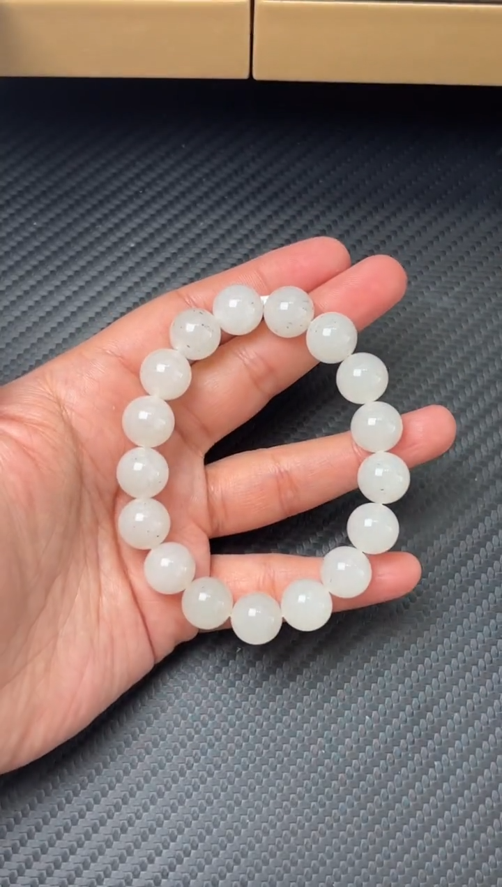 未镶嵌手串和田玉和田黑山微色差卡12Lp