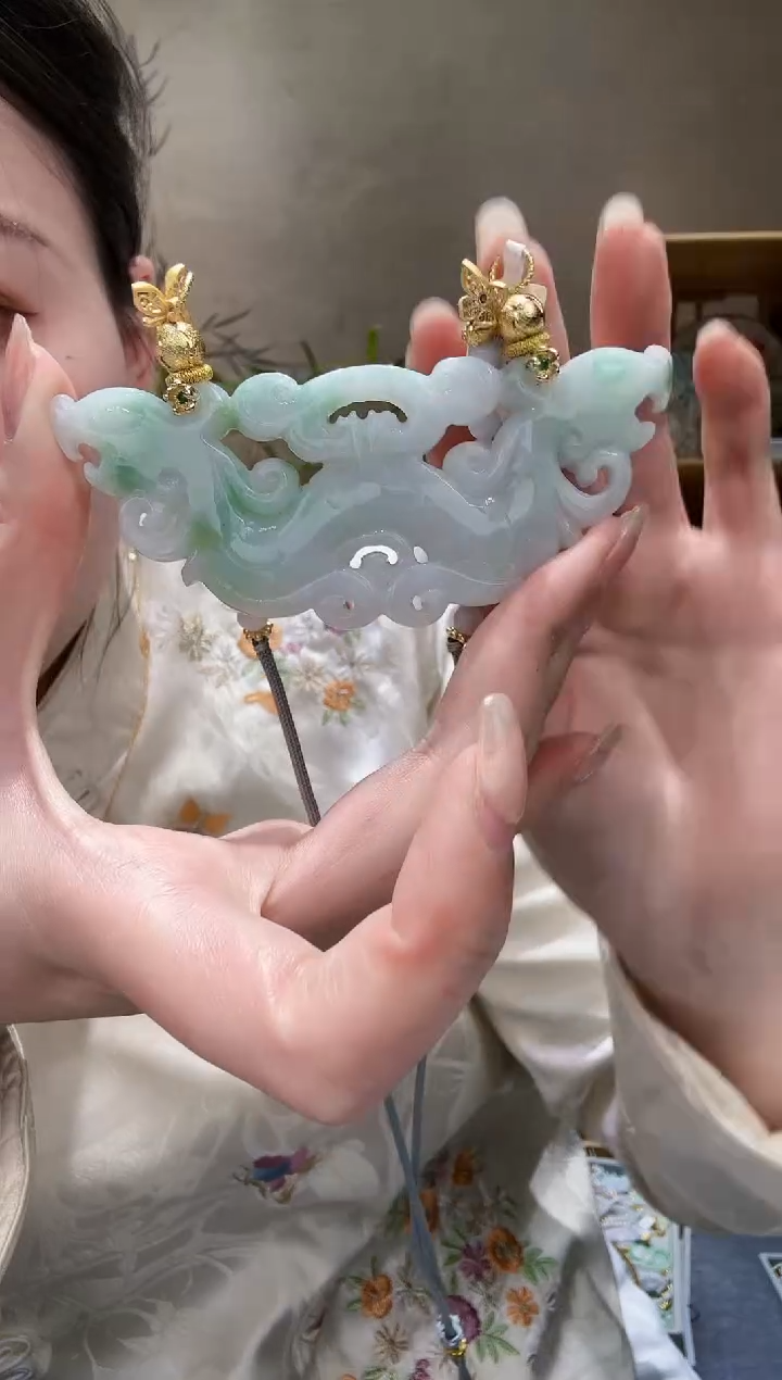 【闪购商品】翡翠颈饰未镶嵌吊坠