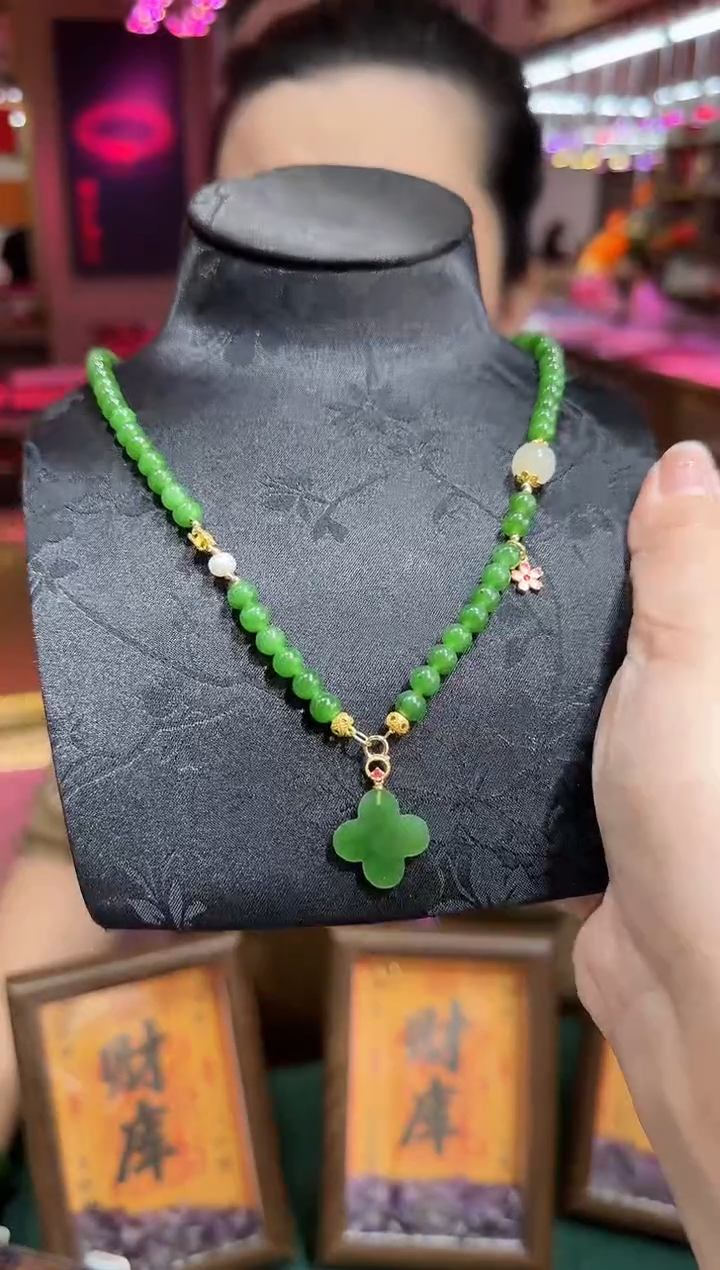 颈饰银S925镶嵌和田玉CL7071