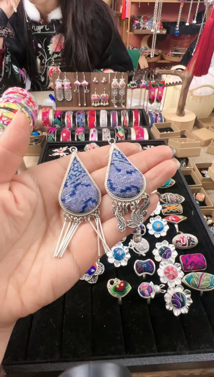 【闪购商品】织绣民族风老绣饰品296