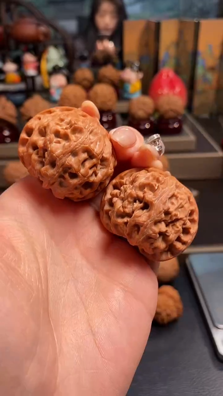 【闪购商品】文玩核桃把件C81苹果园40