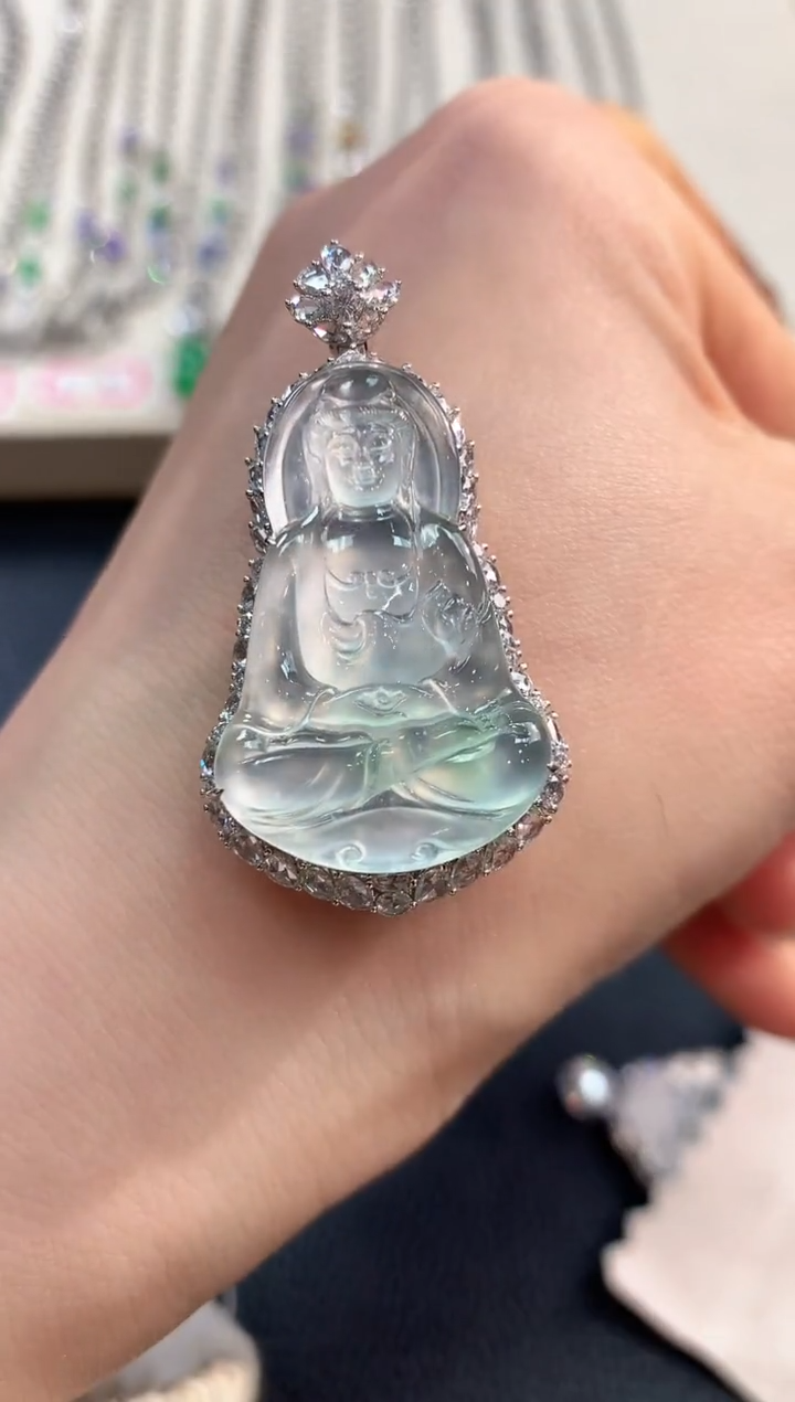 【闪购商品】翡翠吊坠(不含链)18K金镶嵌m80不退换