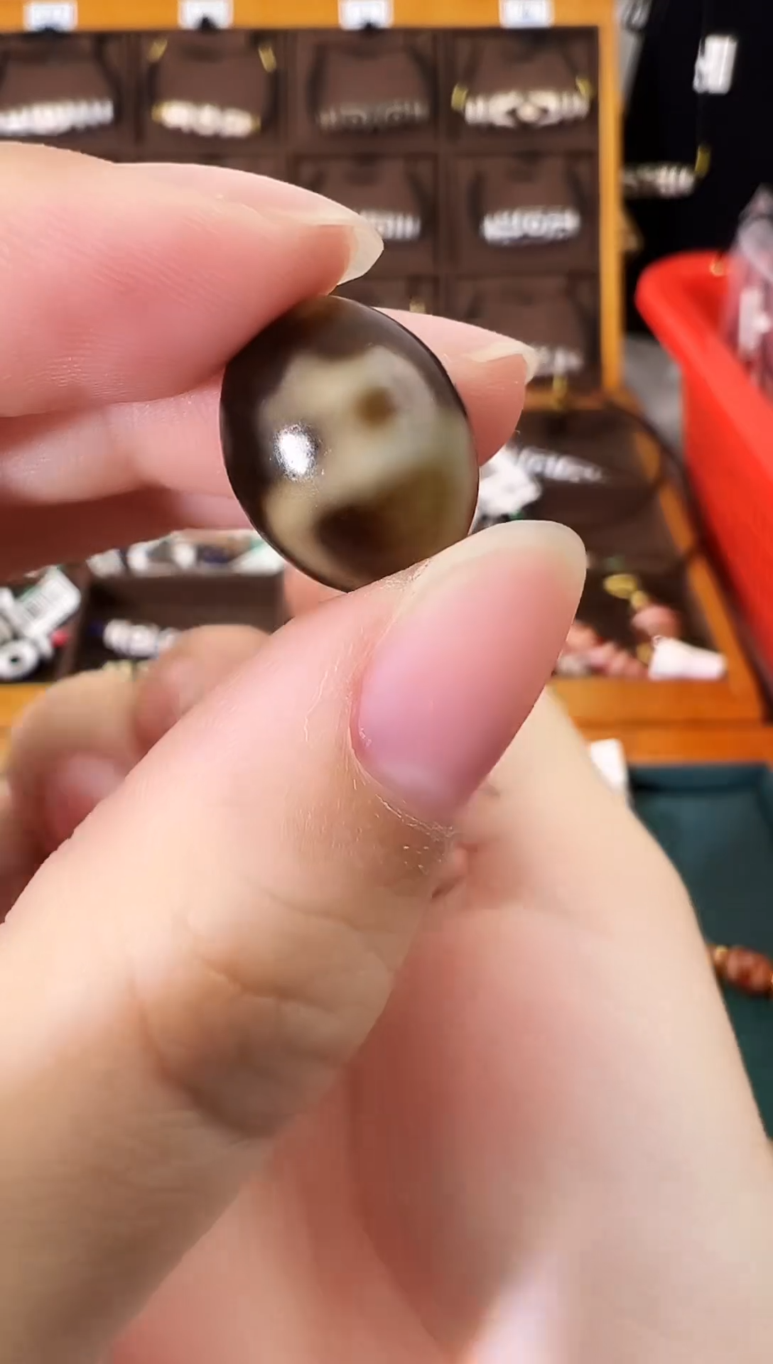 玛瑙/玉髓（覆膜）颈饰未镶嵌19微瑕