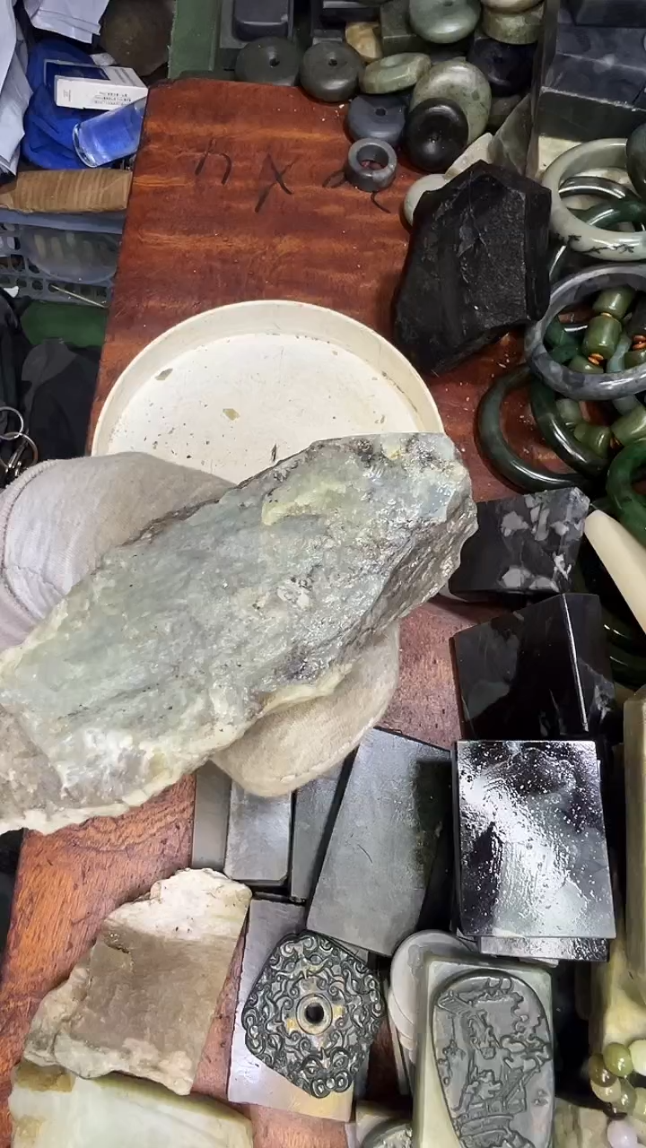 未镶嵌和田玉珠宝半成品1
