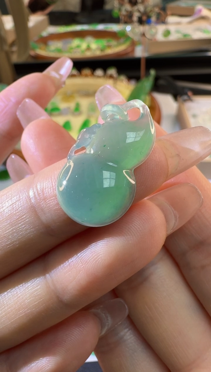 【闪购商品】翡翠颈饰未镶嵌缅甸A货翡翠葫芦吊坠
