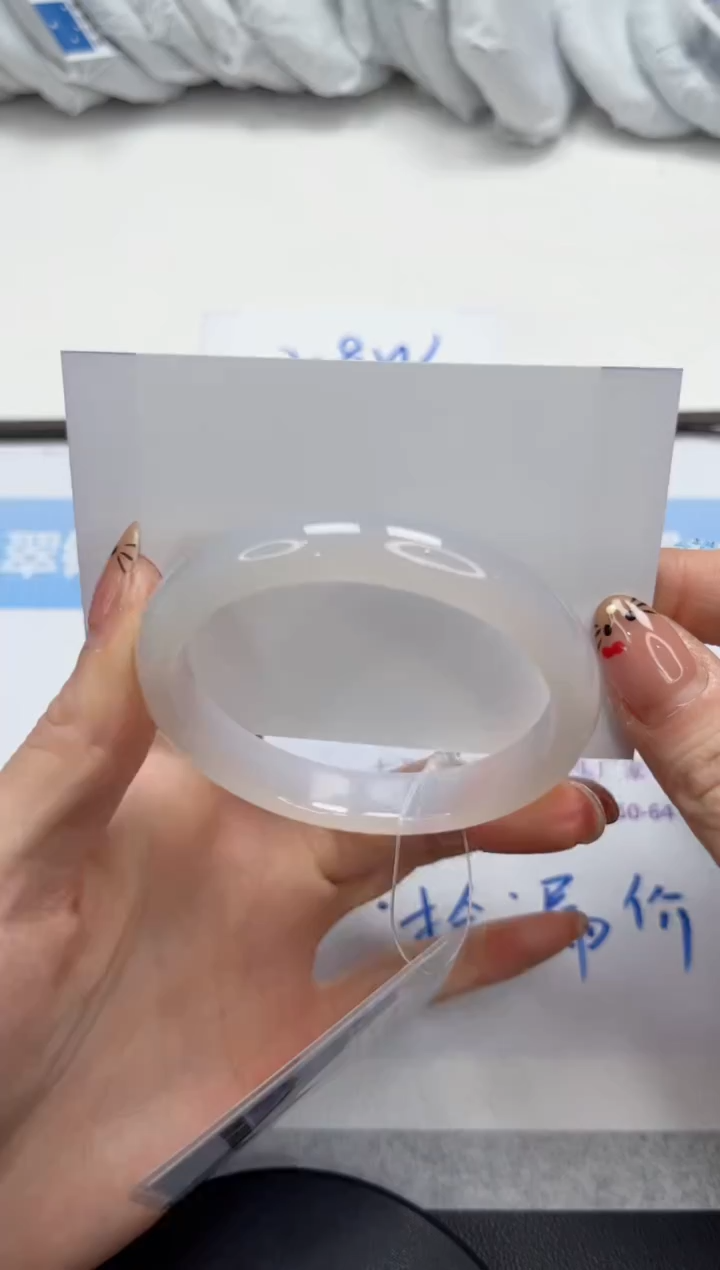 未镶嵌手镯石英质玉V323-54.6