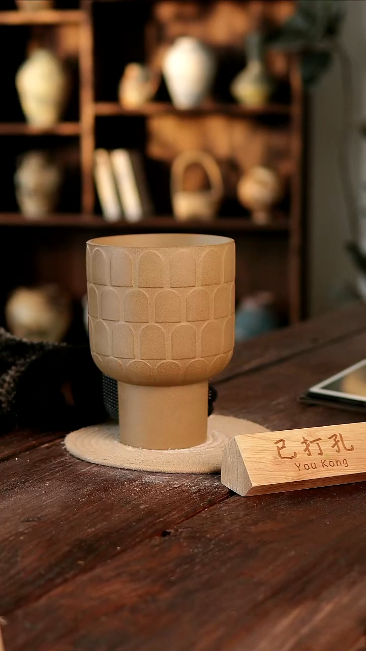 摆件30-204高23口15误差2已打孔瑕疵