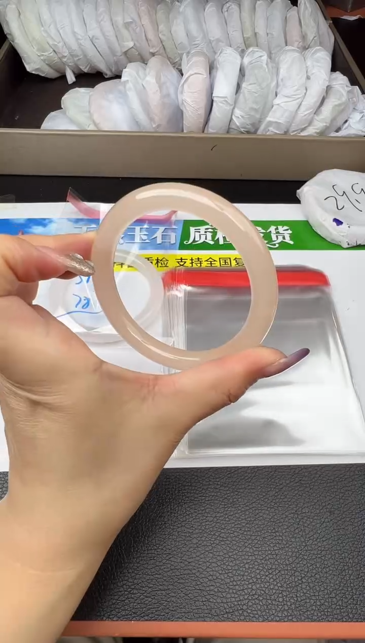 未镶嵌手镯石英质玉圈口58 59