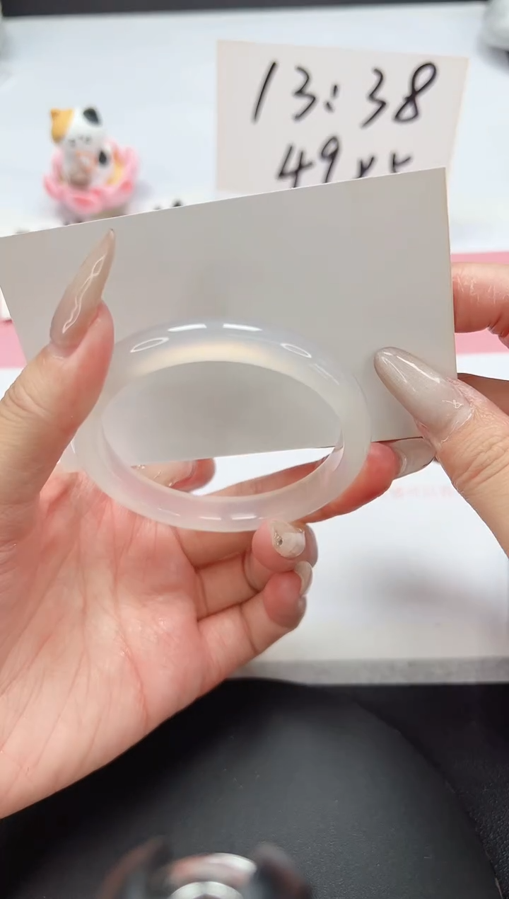 【闪购商品】石英质玉手镯未镶嵌A5-54.4