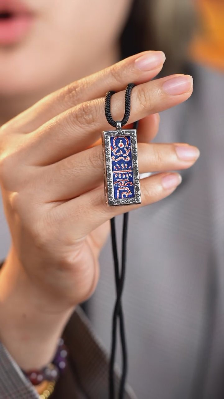 合金无四臂观音吊坠