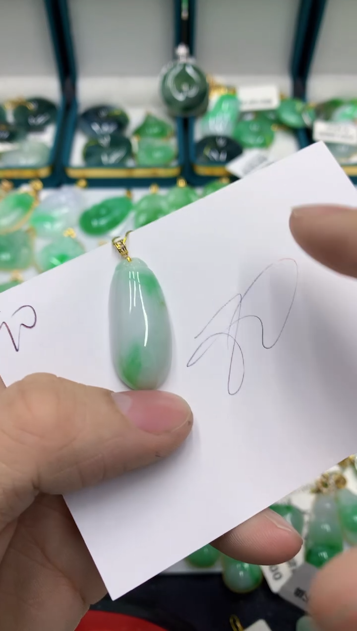 【闪购商品】翡翠颈饰18K金镶嵌11111111111