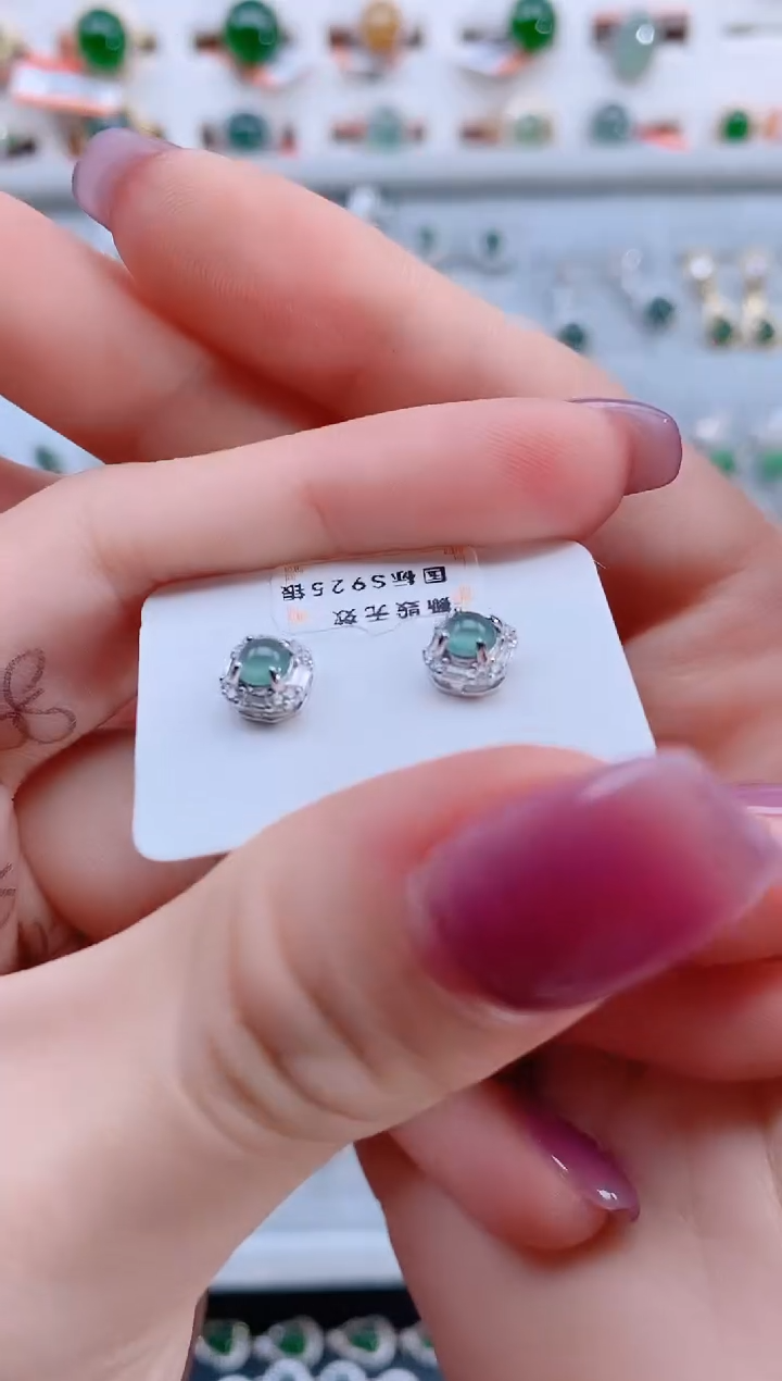 翡翠银S925镶嵌耳饰天然翡翠