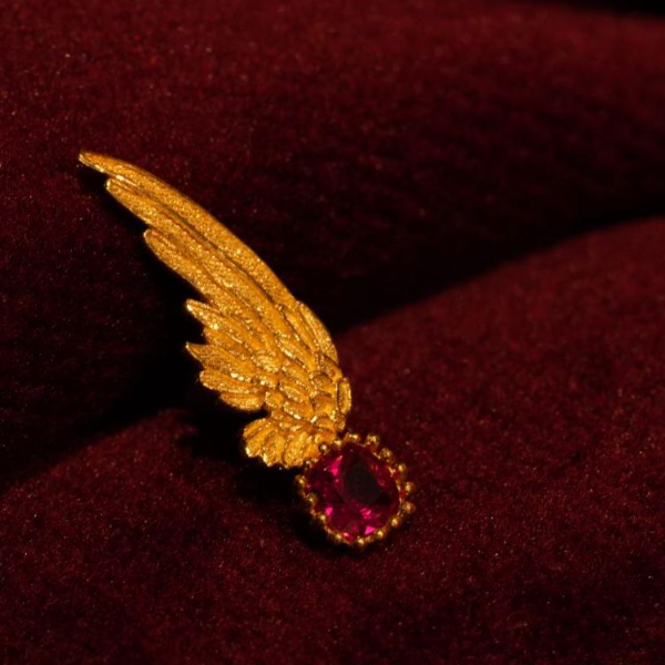 鳳喆古法錾刻工艺设计师款翅膀耳钉婚嫁国风足金0198