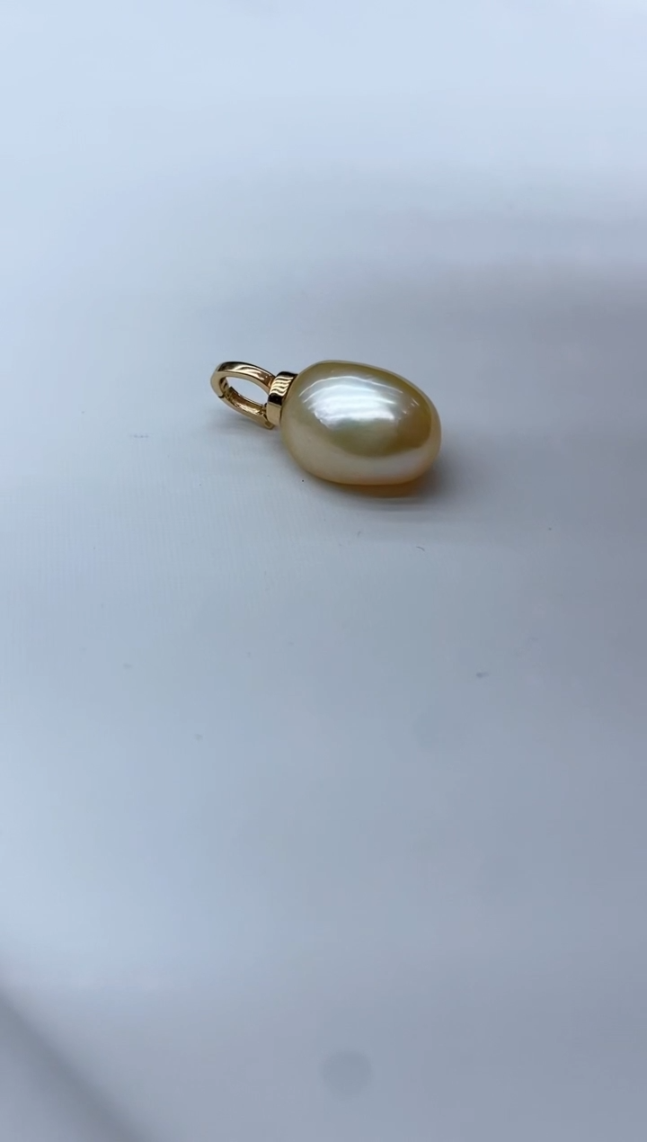 【闪购商品】海水珍珠颈饰18K金镶嵌keshi吊坠