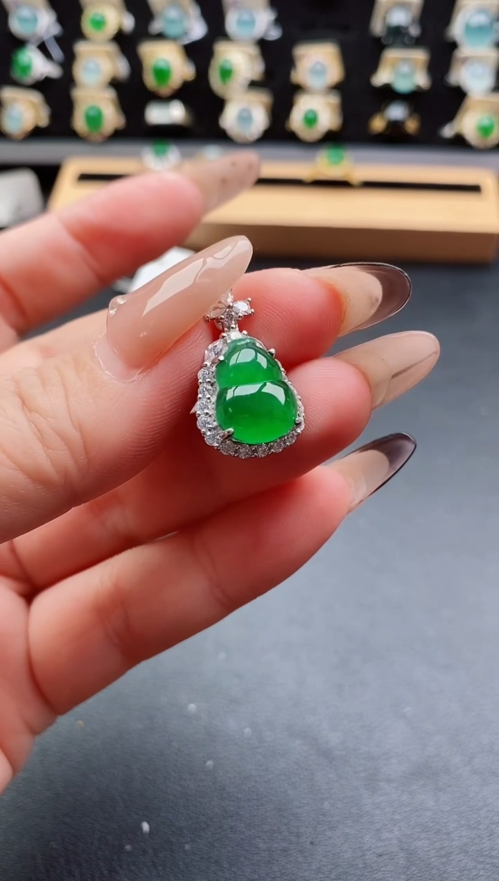 吊坠(赠链)银S925镶嵌翡翠1