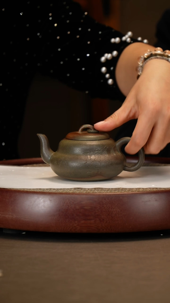 【闪购商品】紫砂茶壶【刘华良】黄金段柴烧葫芦  230CC