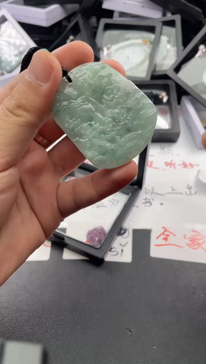 颈饰未镶嵌翡翠....9/5/.112