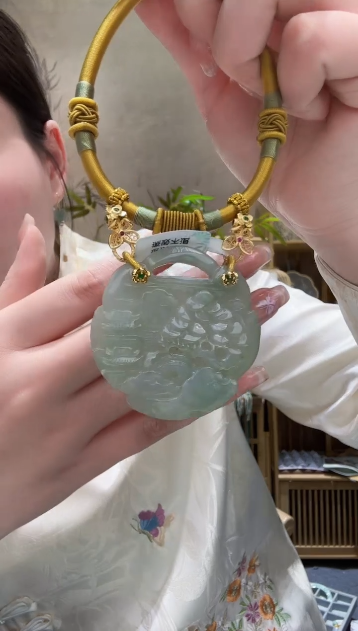 【闪购商品】翡翠颈饰未镶嵌吊坠