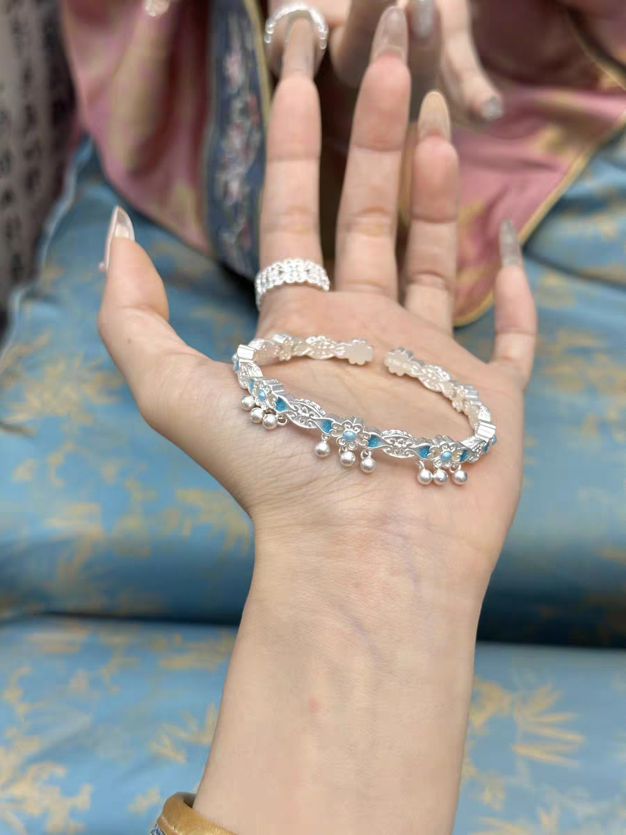 足银手镯 84号链接 足银雕刻珐琅铃铛手镯简约女士小众开口手环 