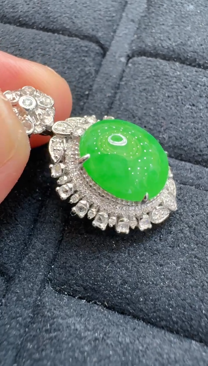 【闪购商品】翡翠吊坠(不含链)18K金镶嵌多样性团购发一件