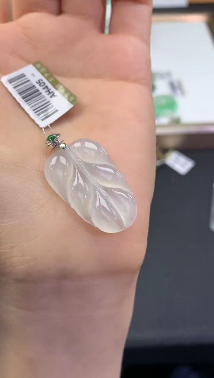 【闪购商品】翡翠颈饰18K金镶嵌              