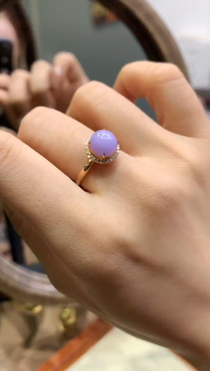 18K金镶嵌挂件翡翠戒指