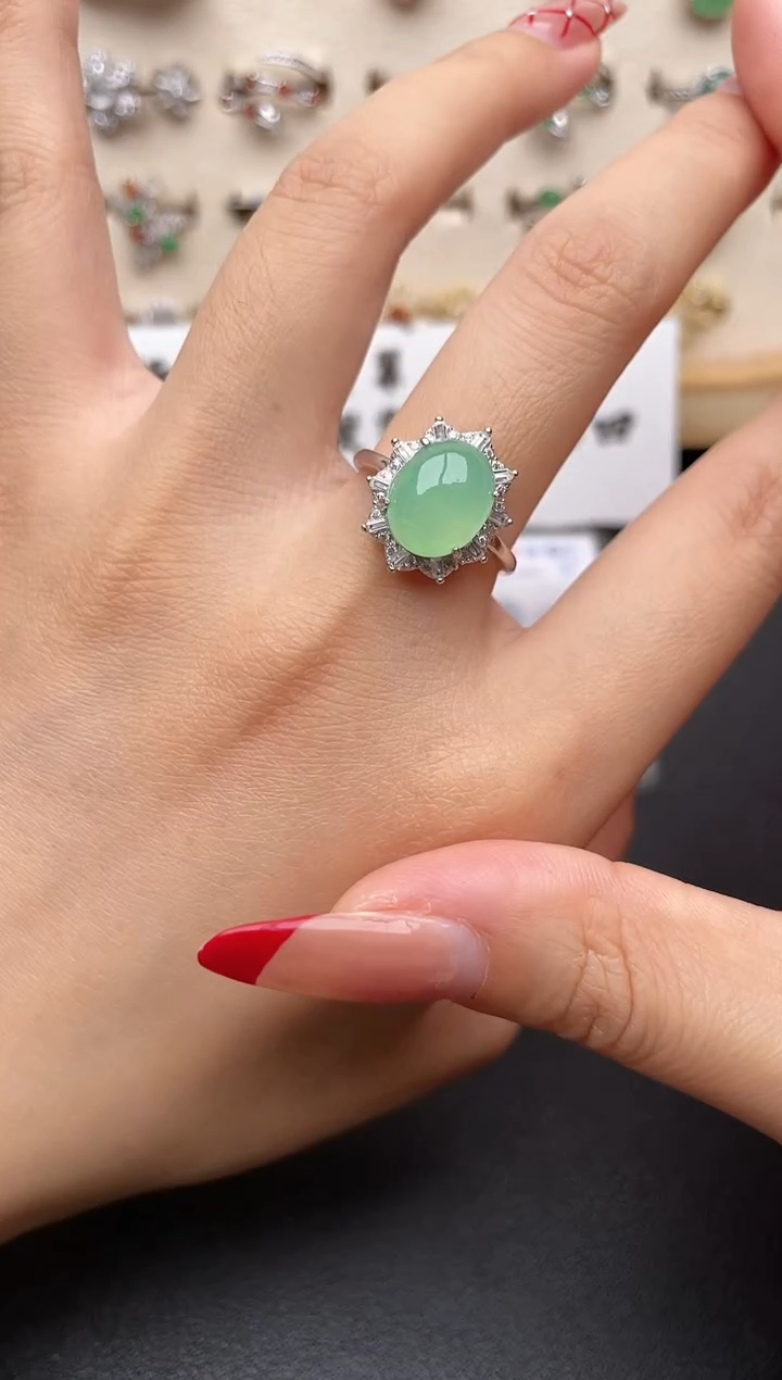 【闪购商品】翡翠戒指银S925镶嵌一物一证一礼盒