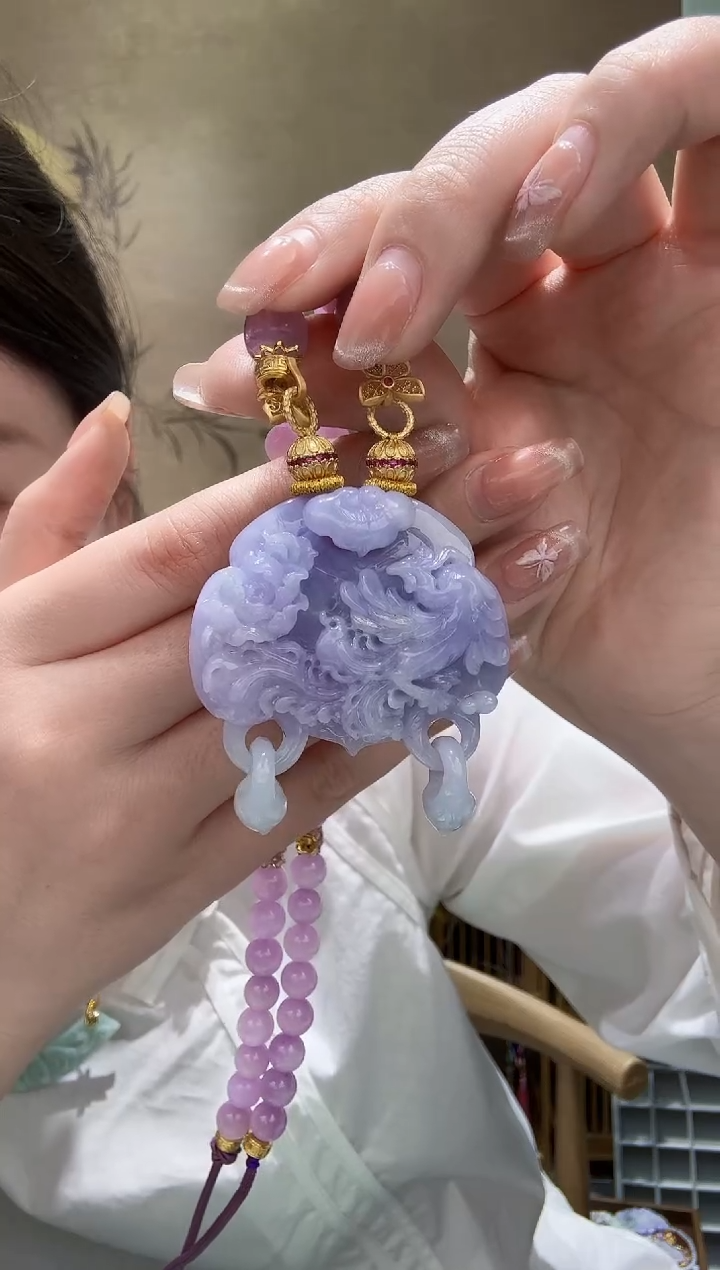 翡翠未镶嵌颈饰吊坠