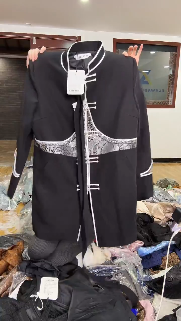 3XL码    135-145斤  外套