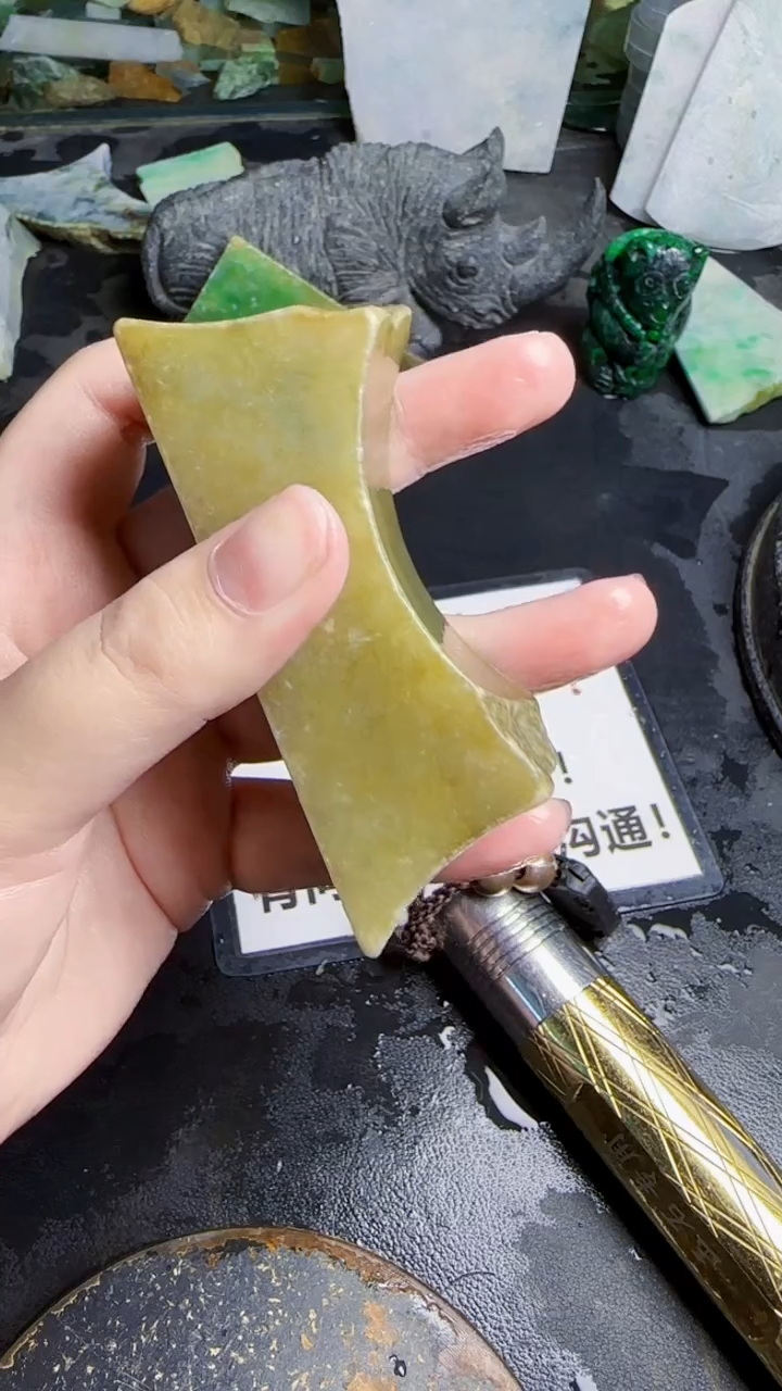 未镶嵌挂件翡翠一**城天然翡翠033