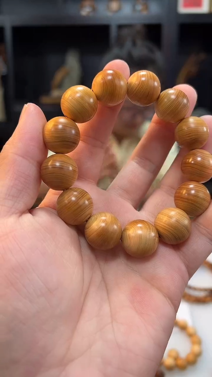 M****o18高红油圆珠太行太行