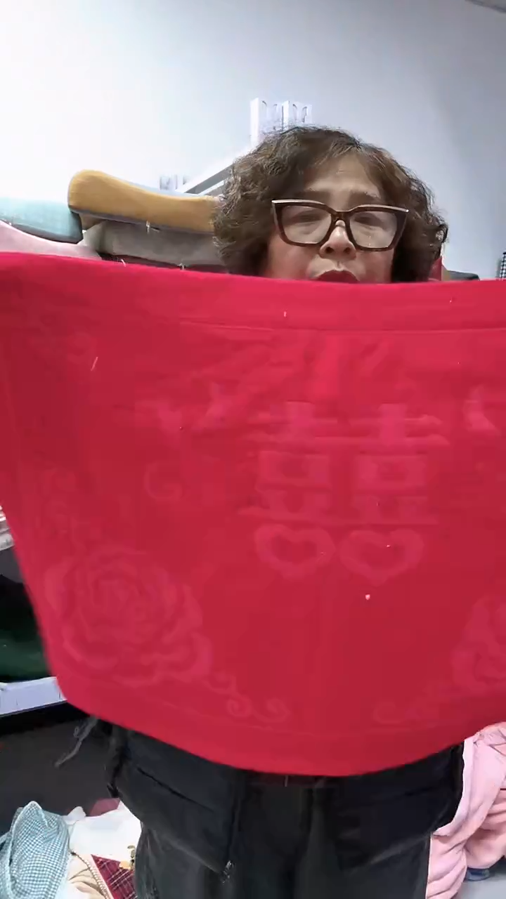 棉红枕巾    一对装
