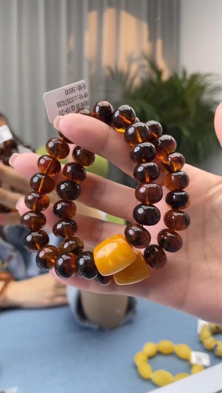 【闪购商品】琥珀珠宝奇石未镶嵌假一罚十，多样性发一件0