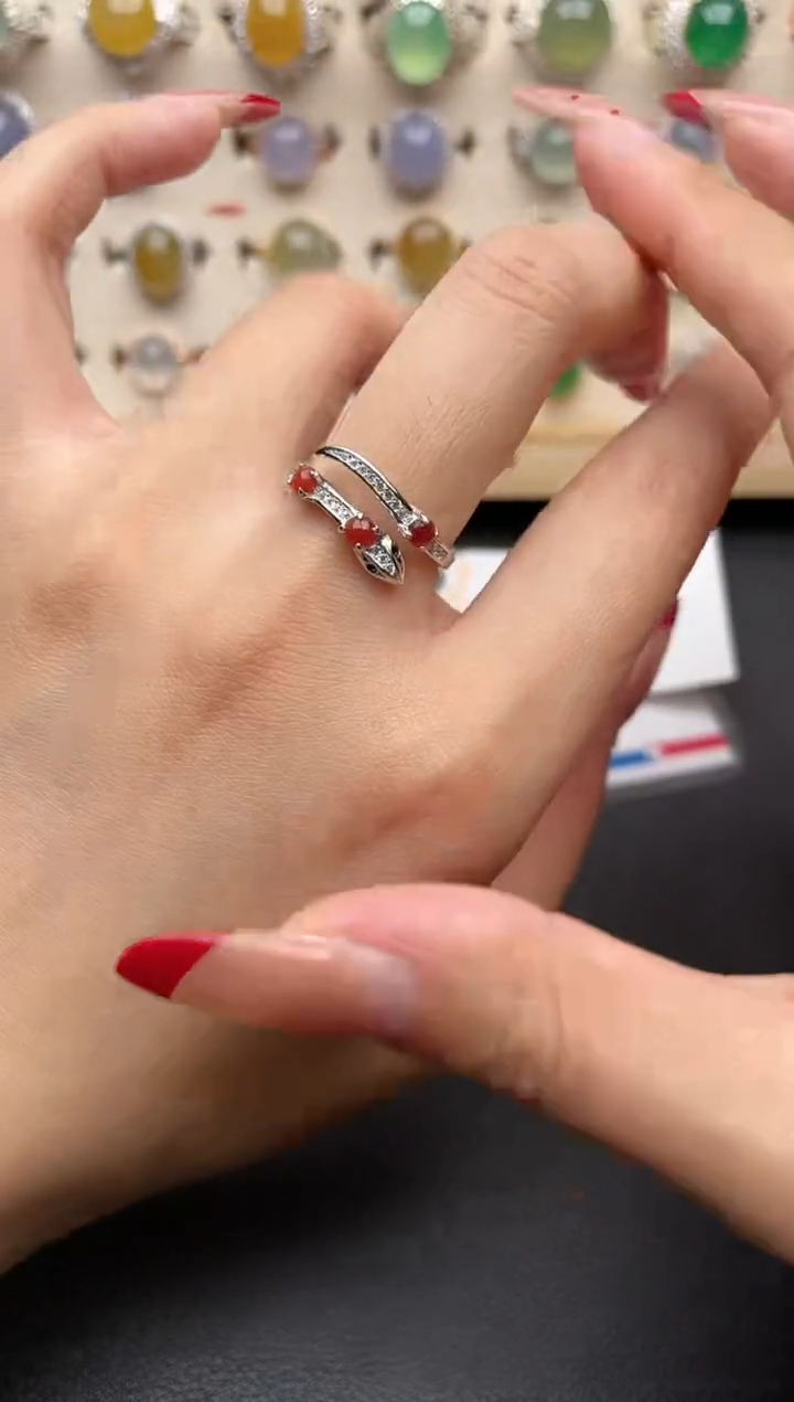 【闪购商品】翡翠戒指银S925镶嵌一物一证一礼盒