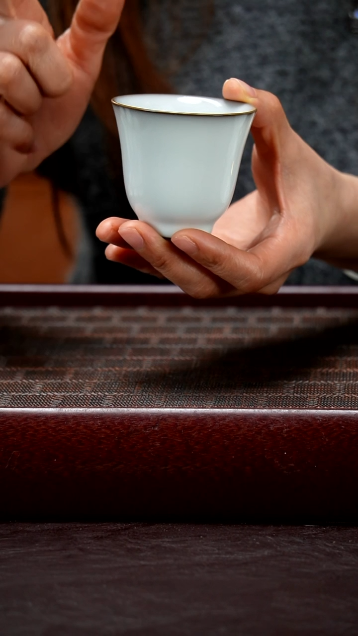 【闪购商品】九序《白玉釉花神杯》