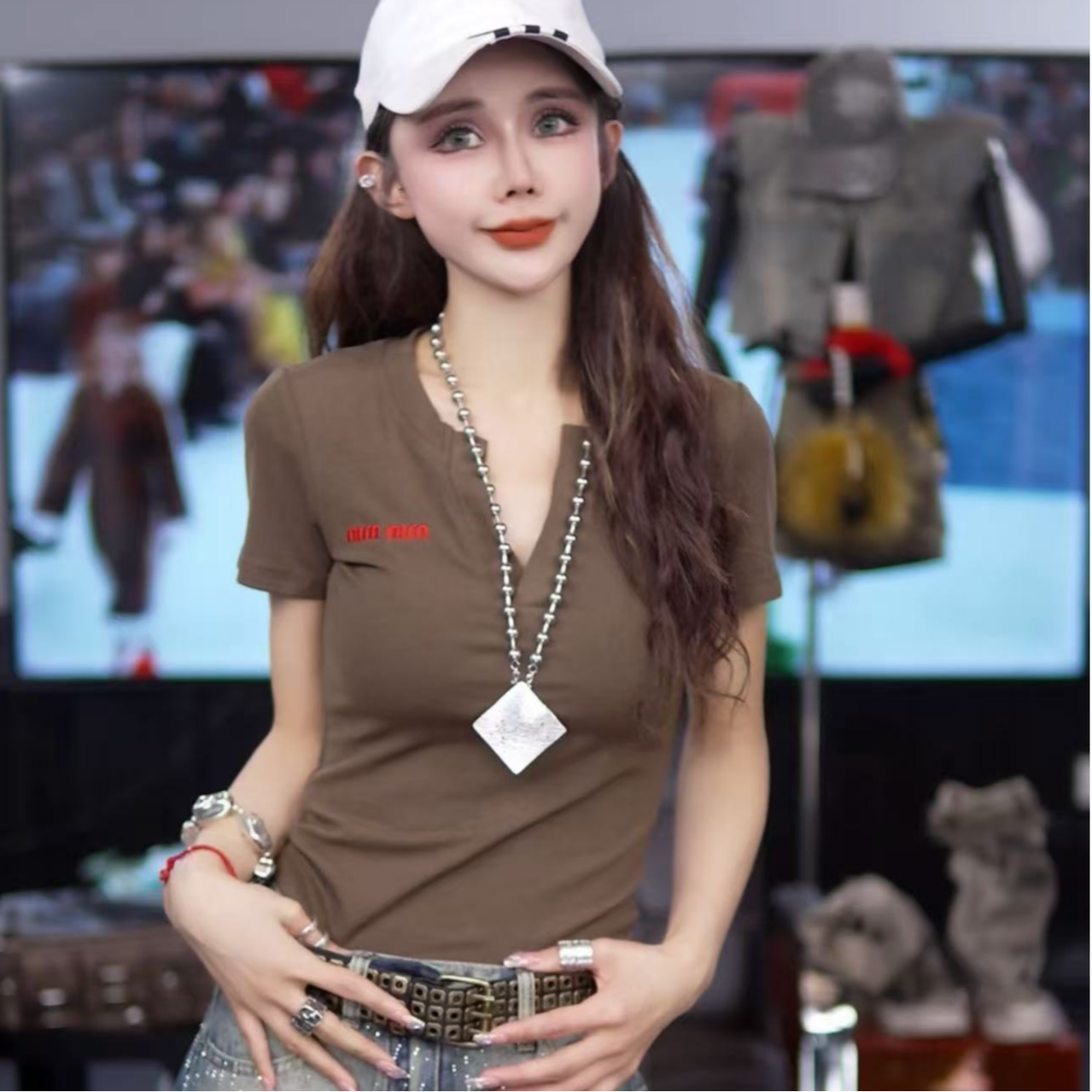 2025夏季刺绣设计百搭小众设计感显瘦高腰纯欲纯色女百搭基础款