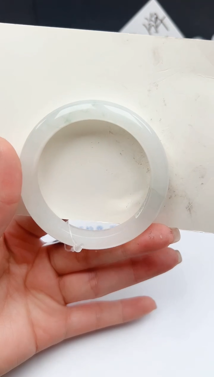 【闪购商品】石英质玉手镯未镶嵌95-PB