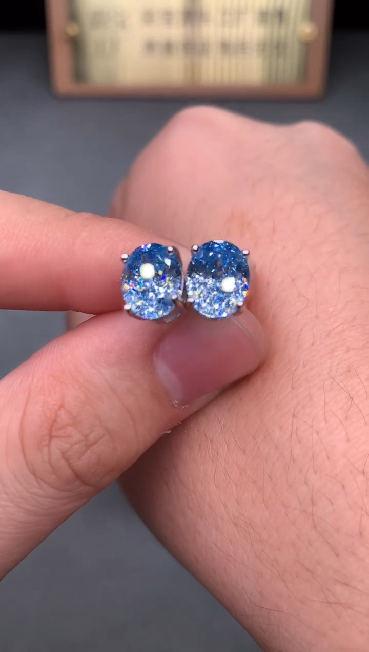 银S925镶嵌耳钉海蓝宝石2222