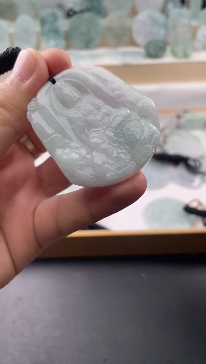 颈饰未镶嵌翡翠....9/19/.86