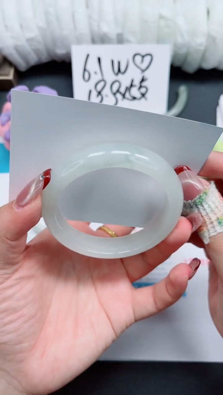 【闪购商品】石英质玉手镯未镶嵌376