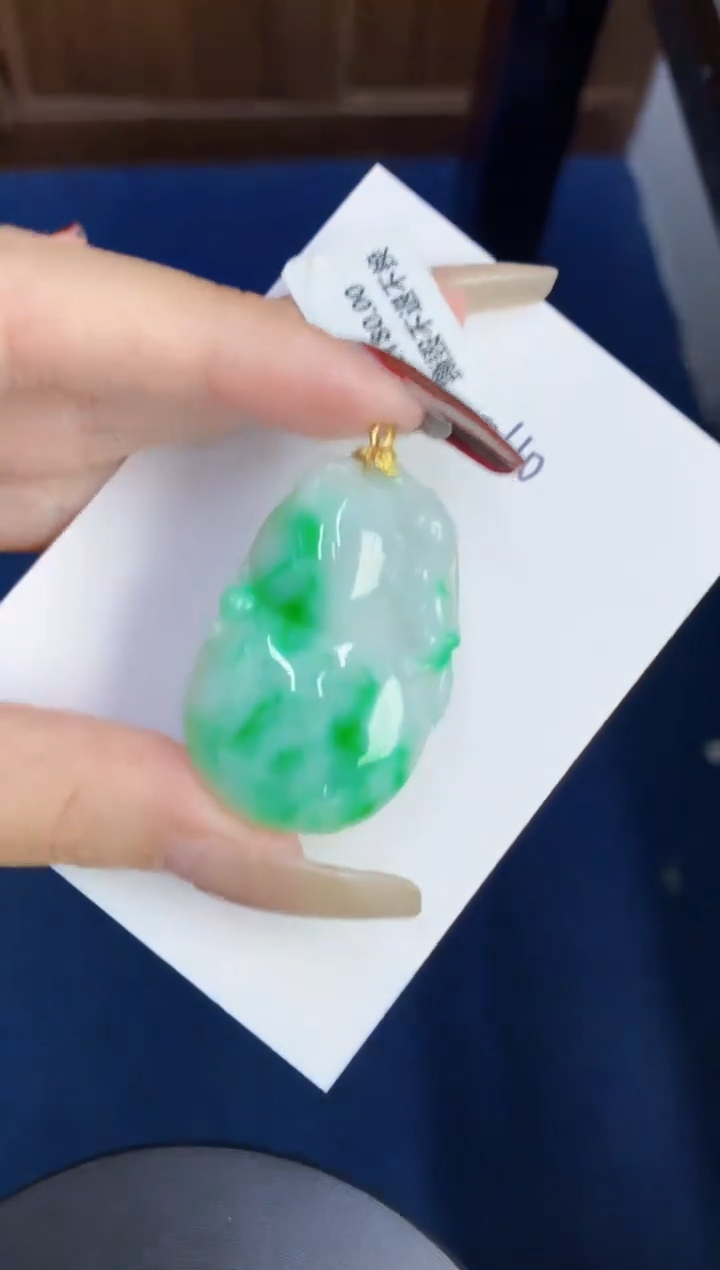 【闪购商品】翡翠颈饰18K金镶嵌0000000000