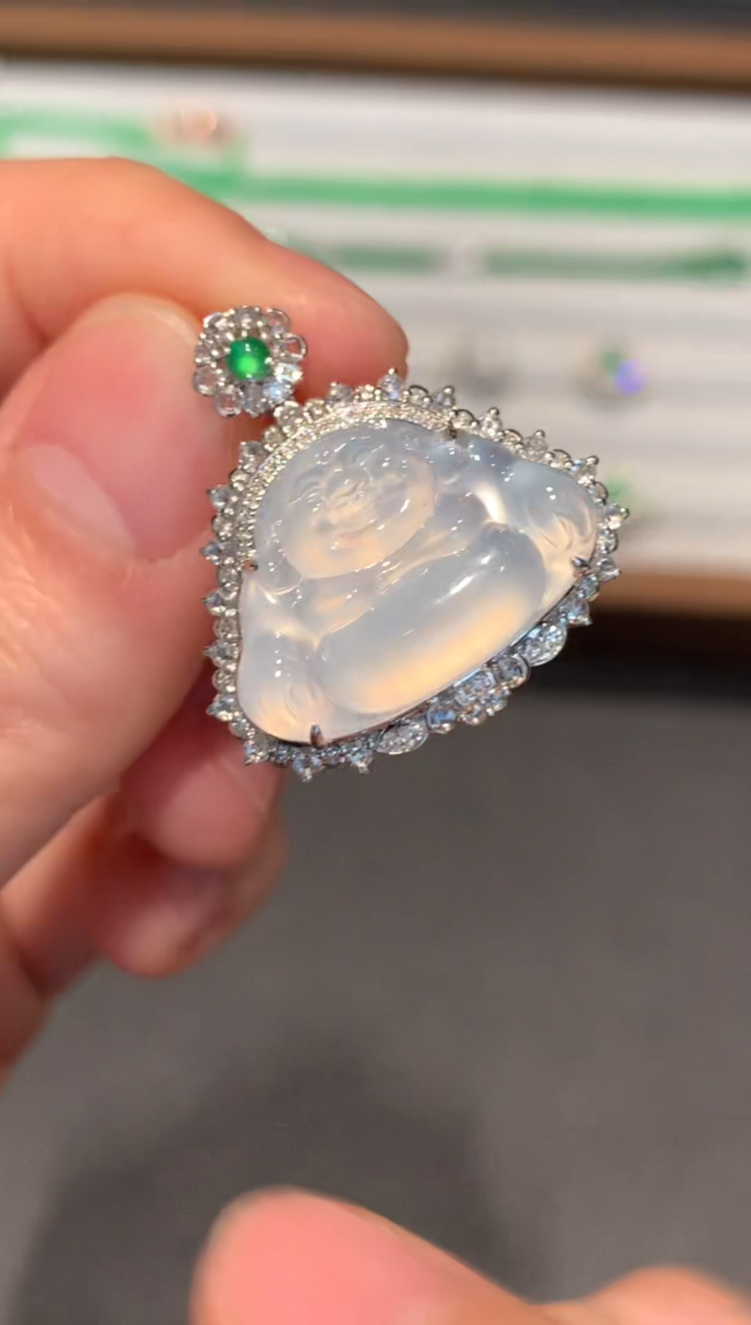 【闪购商品】翡翠吊坠(不含链)18K金镶嵌9800    