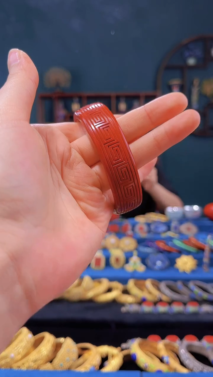 【闪购商品】非遗绝技 雕漆大师回形手镯（57圈）