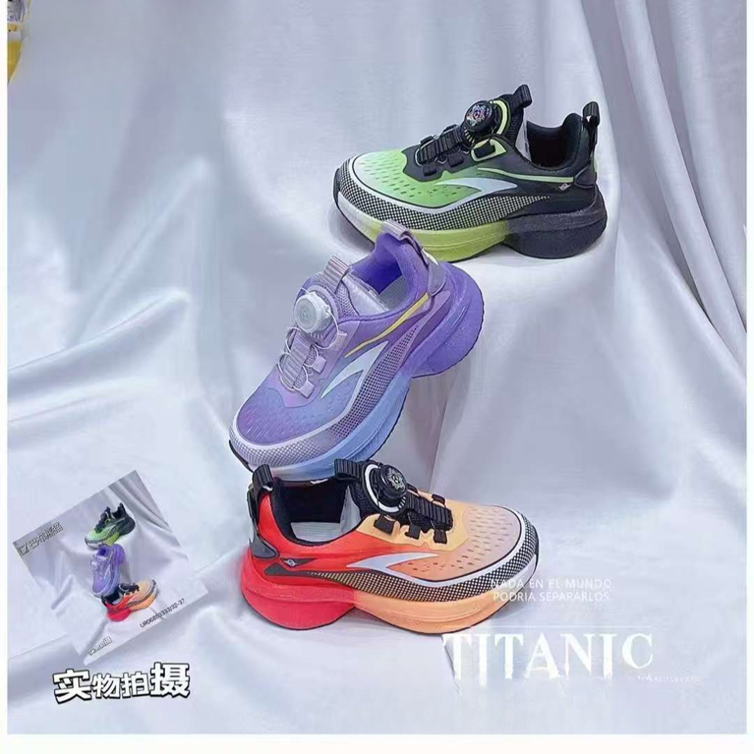 2025年新款时尚休闲儿童运动鞋