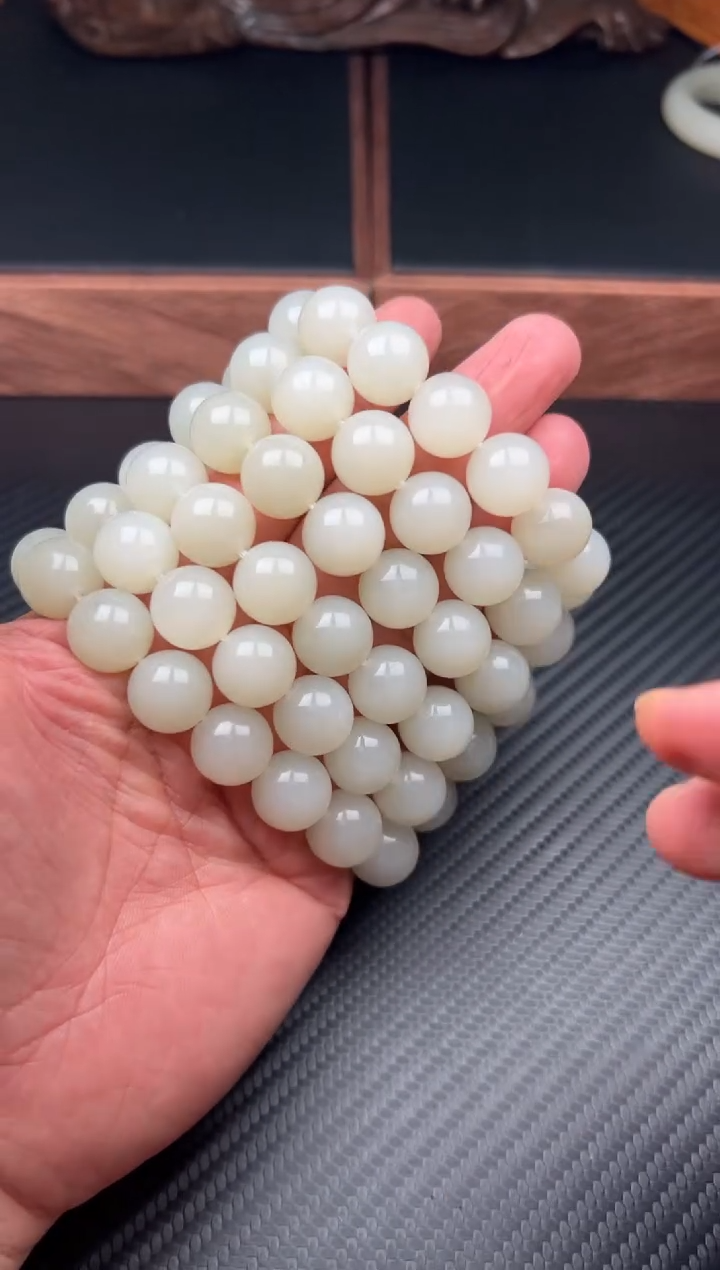 手串未镶嵌和田玉黑山微色差卡14MH多样性发货拍一发一